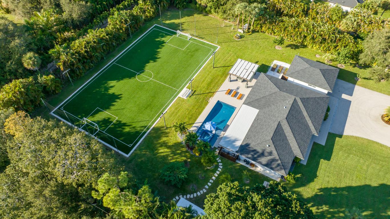 S/D OF 12-45-42, SE 1/4 IN - Residential