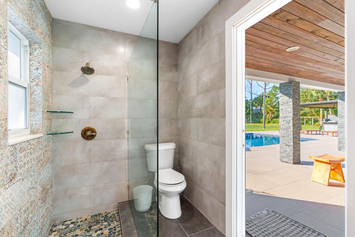 S/D OF 12-45-42, SE 1/4 IN - Residential