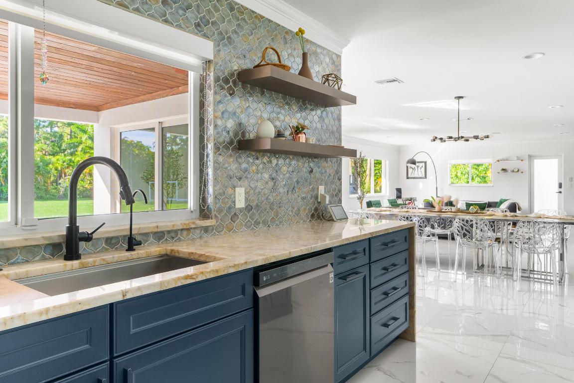 S/D OF 12-45-42, SE 1/4 IN - Residential