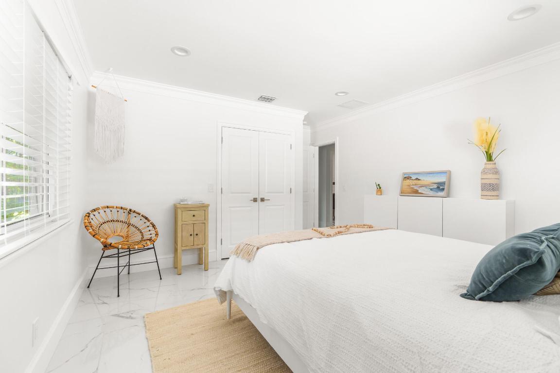 S/D OF 12-45-42, SE 1/4 IN - Residential