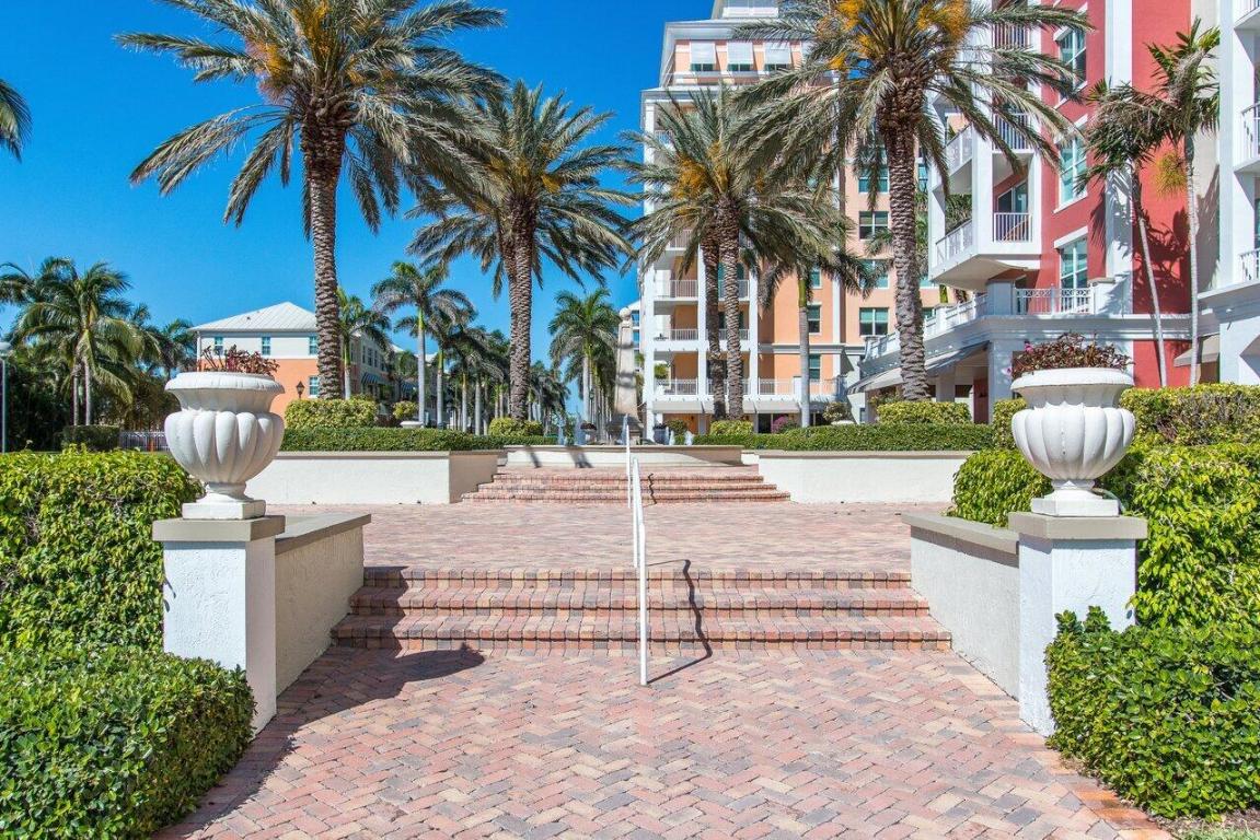 MOORINGS AT LANTANA CONDO 3 - Residential