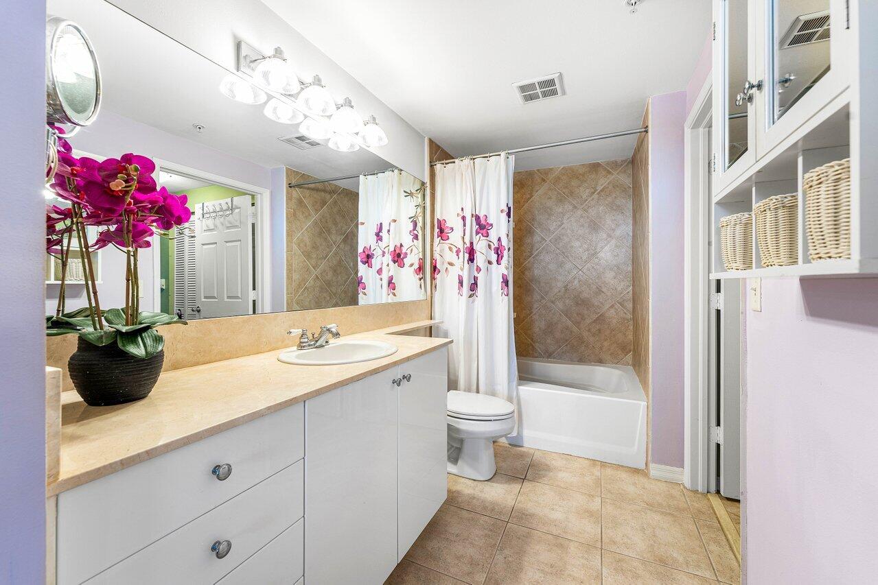MOORINGS AT LANTANA CONDO 3 - Residential