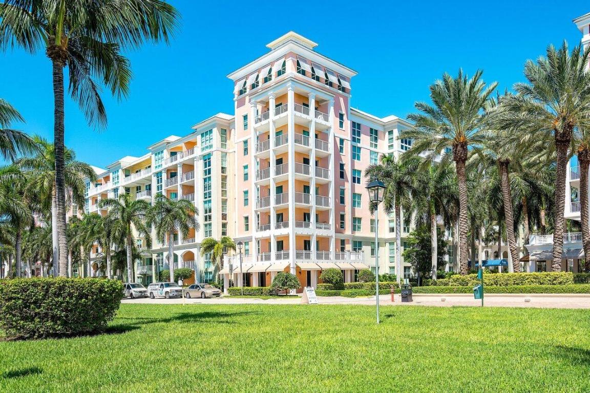 MOORINGS AT LANTANA CONDO 3 - Residential