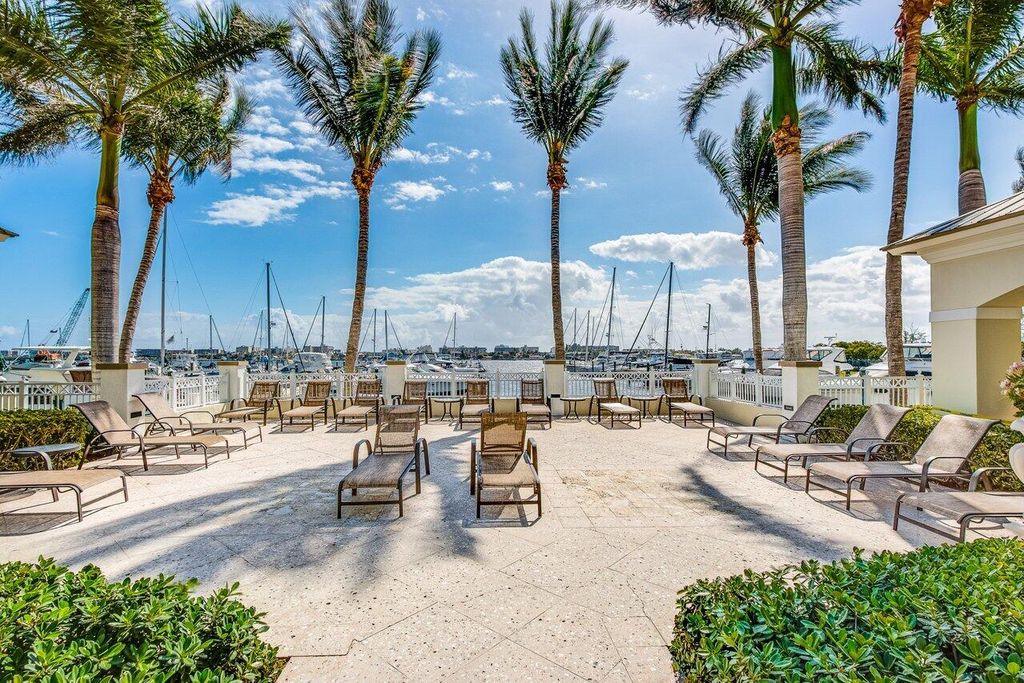 Photo of 806 E Windward Way #509, Lantana, FL 33462 (MLS # R11152726)