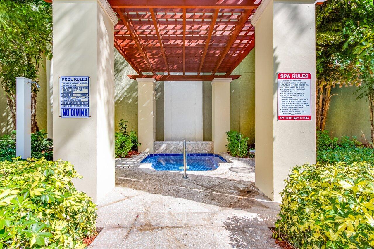 MOORINGS AT LANTANA CONDO 3 - Residential