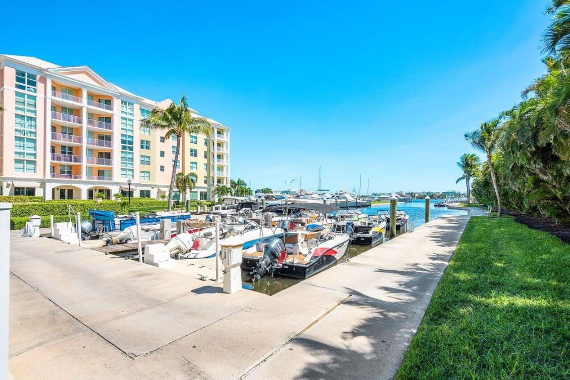 MOORINGS AT LANTANA CONDO 3 - Residential