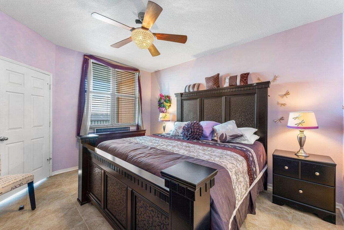 MOORINGS AT LANTANA CONDO 3 - Residential