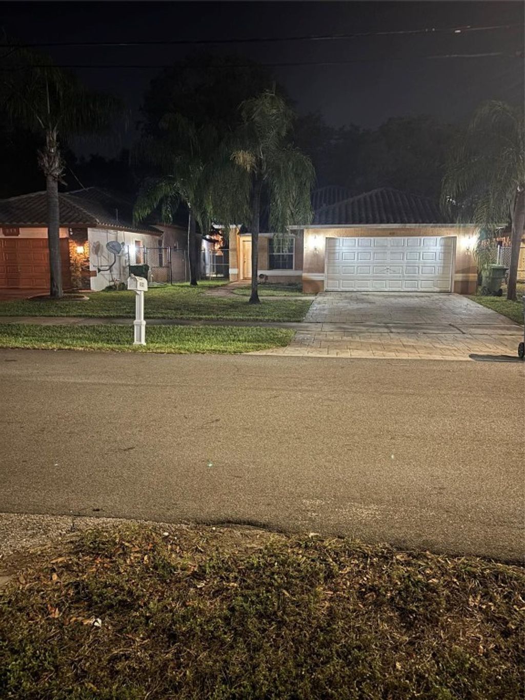 Photo of 412 NW 10th Avenue, Fort Lauderdale, FL 33311 (MLS # F10543804)