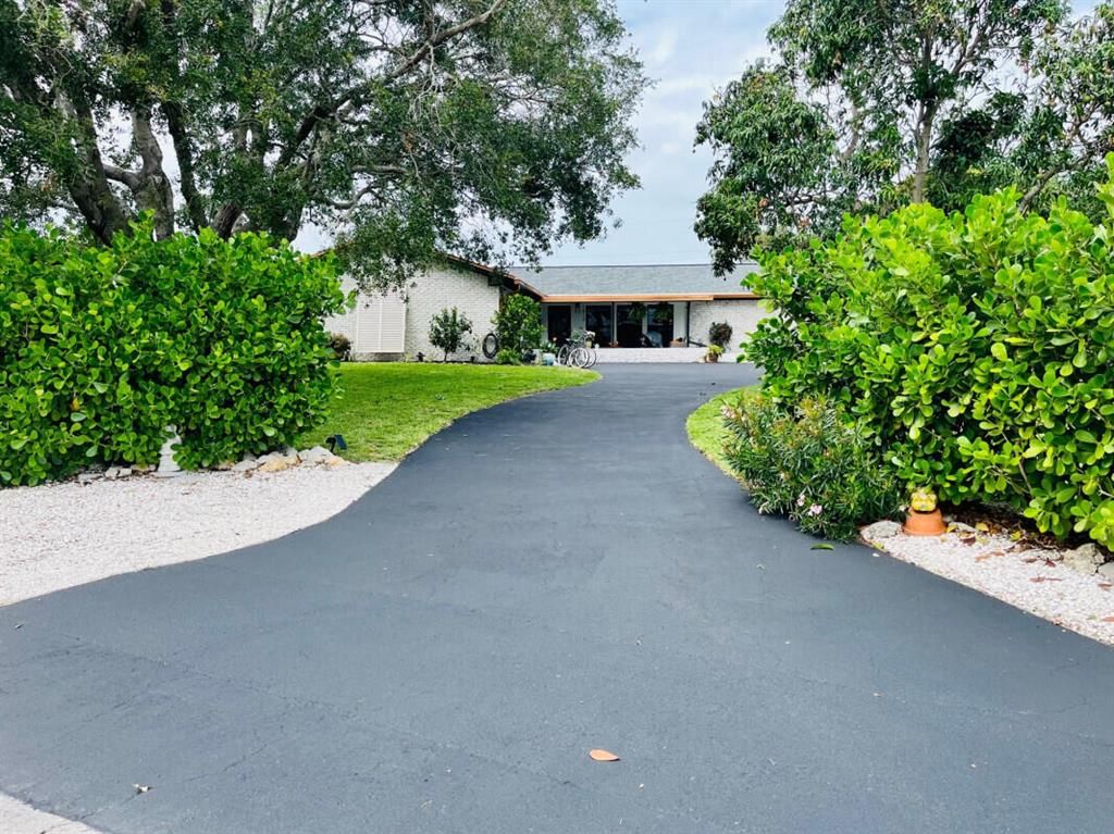 Photo of 1815 NE River Court, Jensen Beach, FL 34957 (MLS # R10878761)