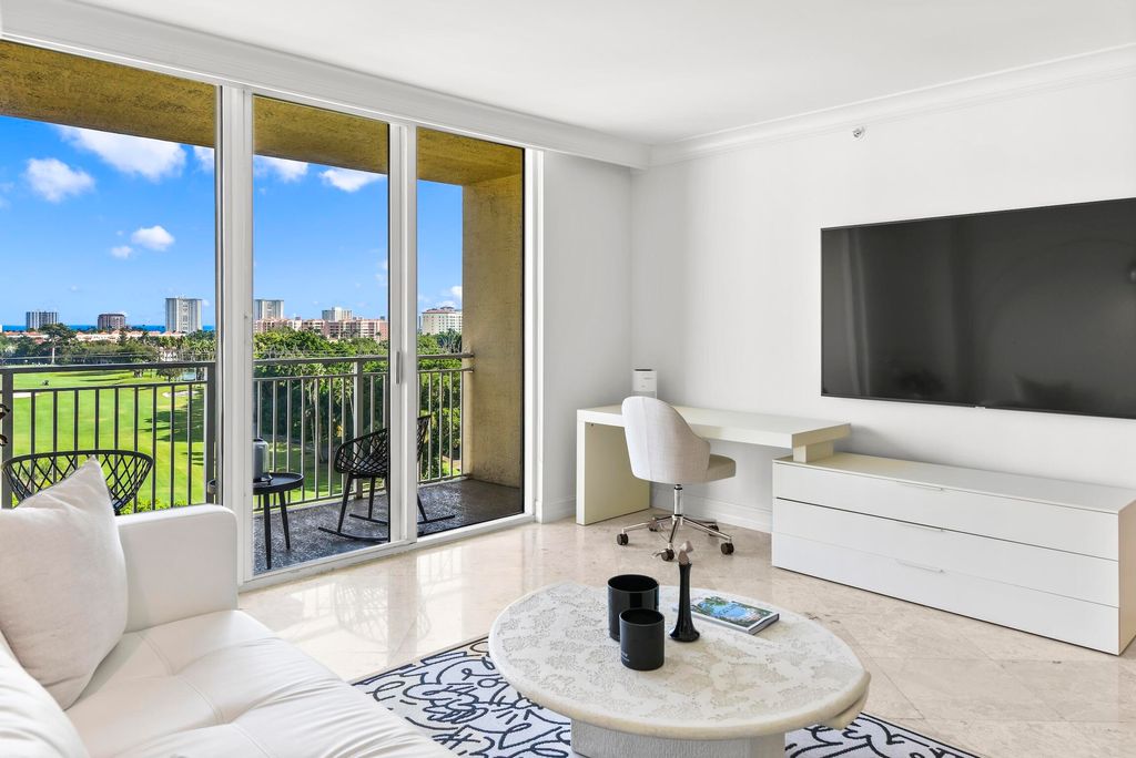 Photo of 99 SE Mizner Boulevard #813, Boca Raton, FL 33432 (MLS # R11165887)