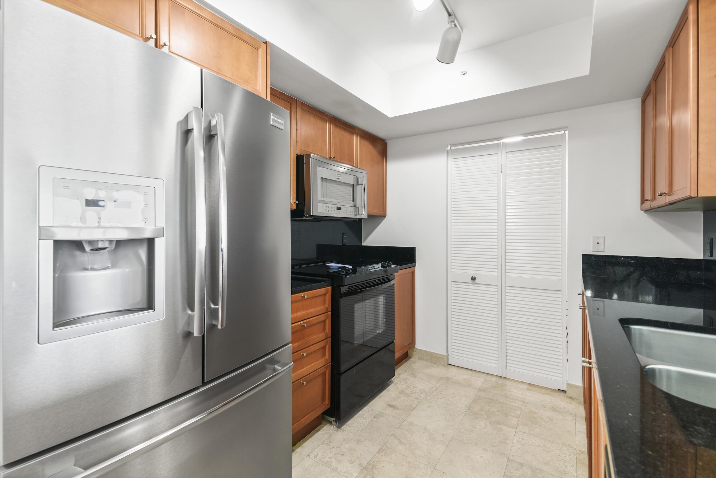 PALMETTO PLACE CONDO - Residential