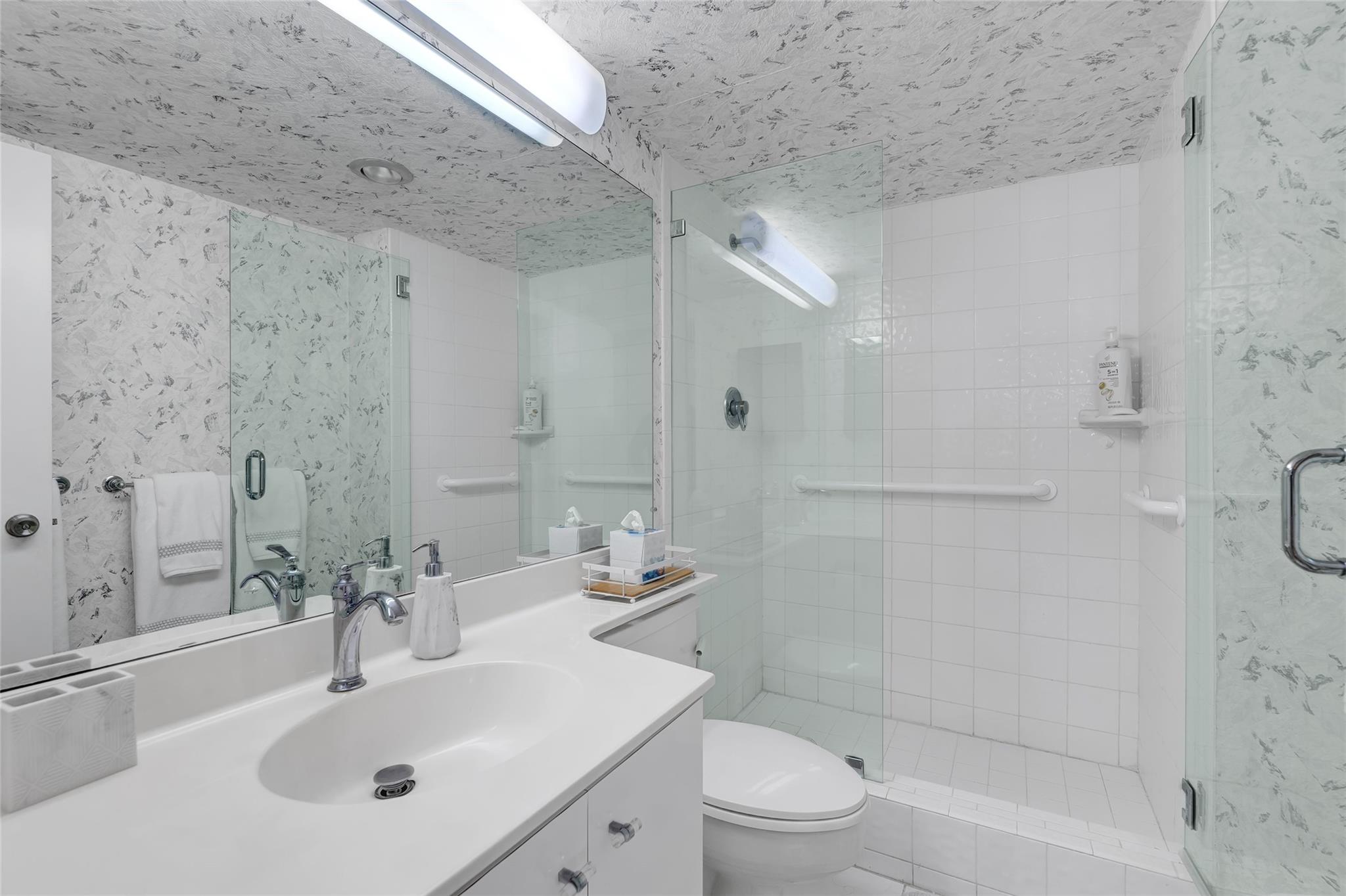 The Commodore Condo - Residential Lease