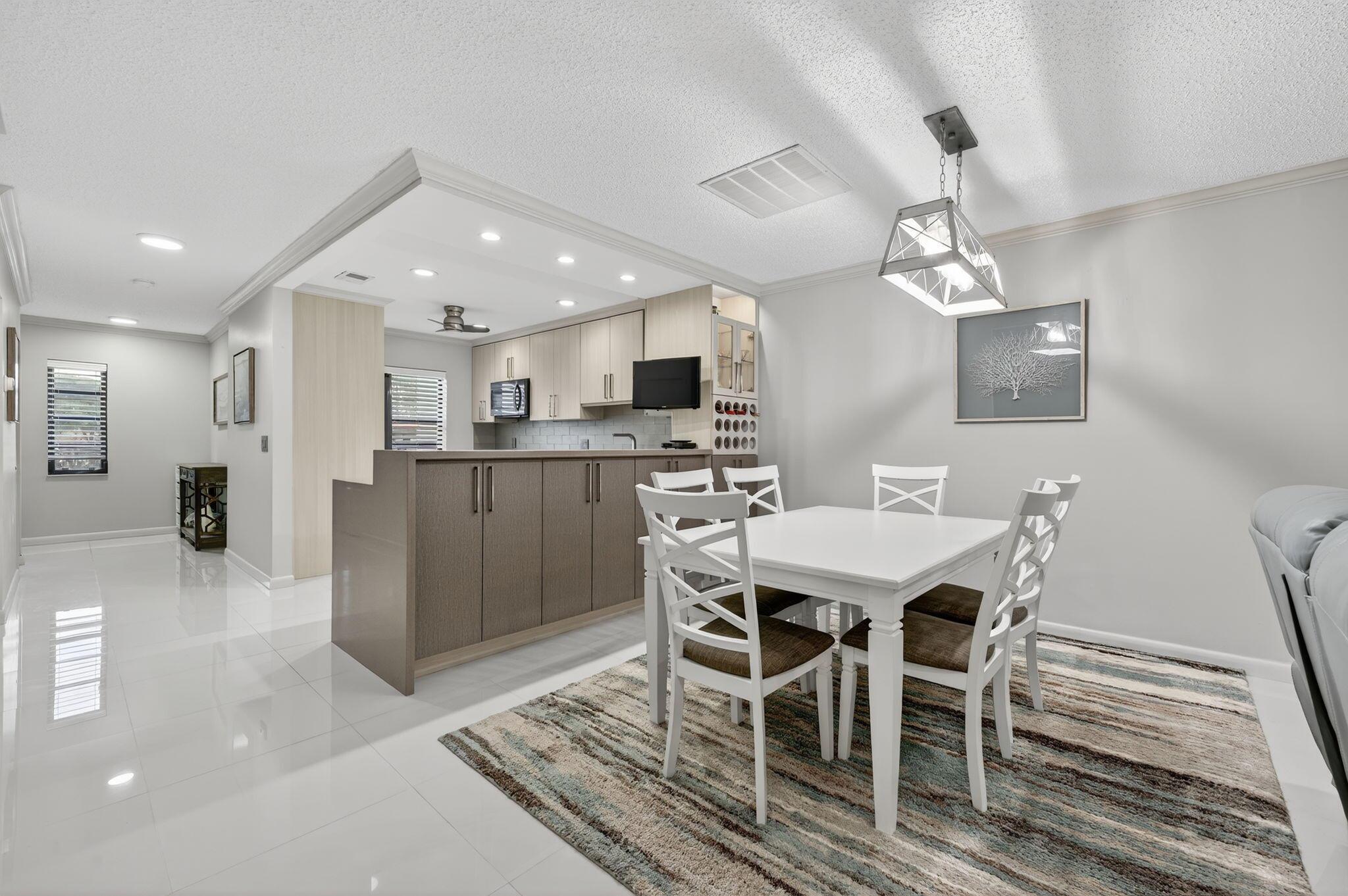 FAIRWAYS OF BOCA LAGO CON - Residential