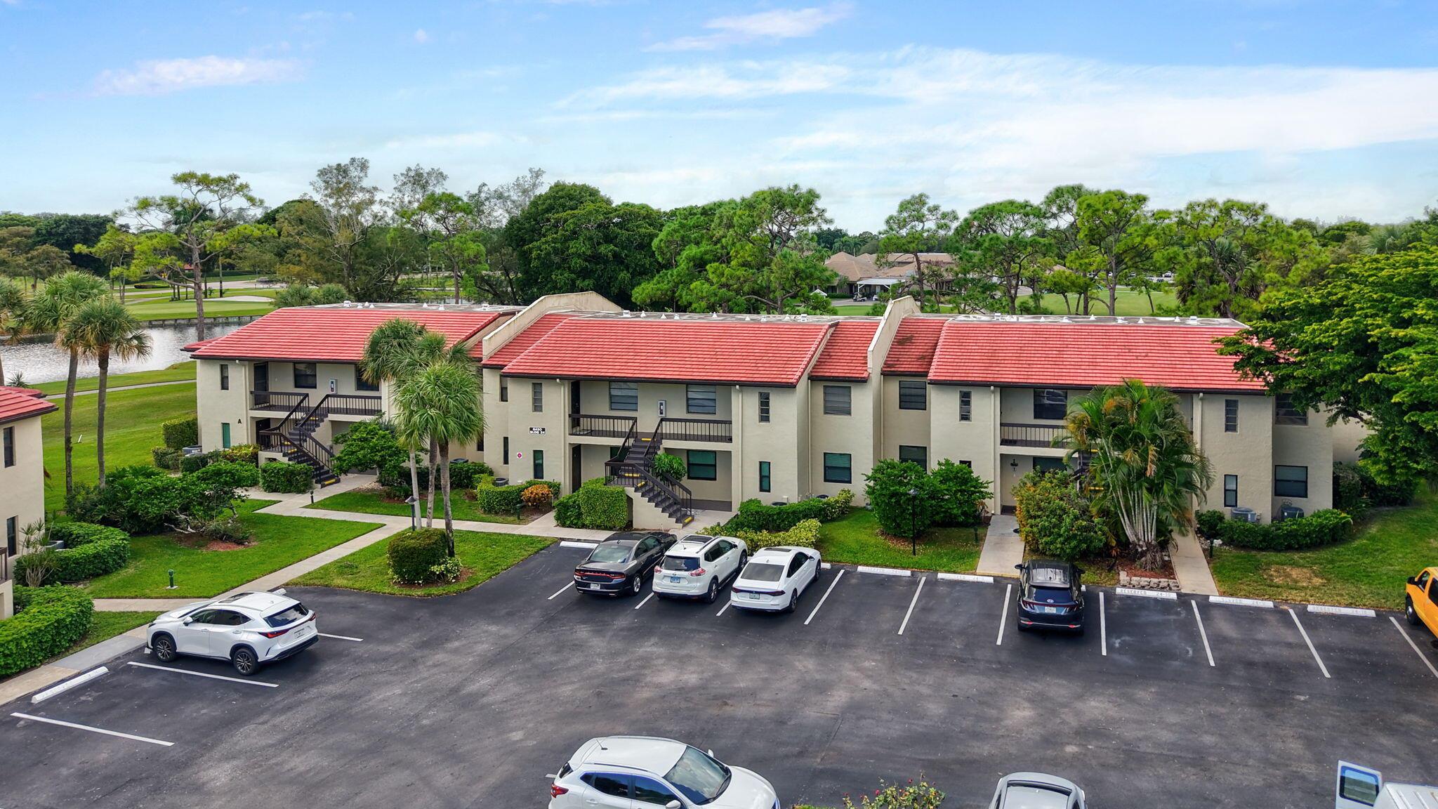 FAIRWAYS OF BOCA LAGO CON - Residential