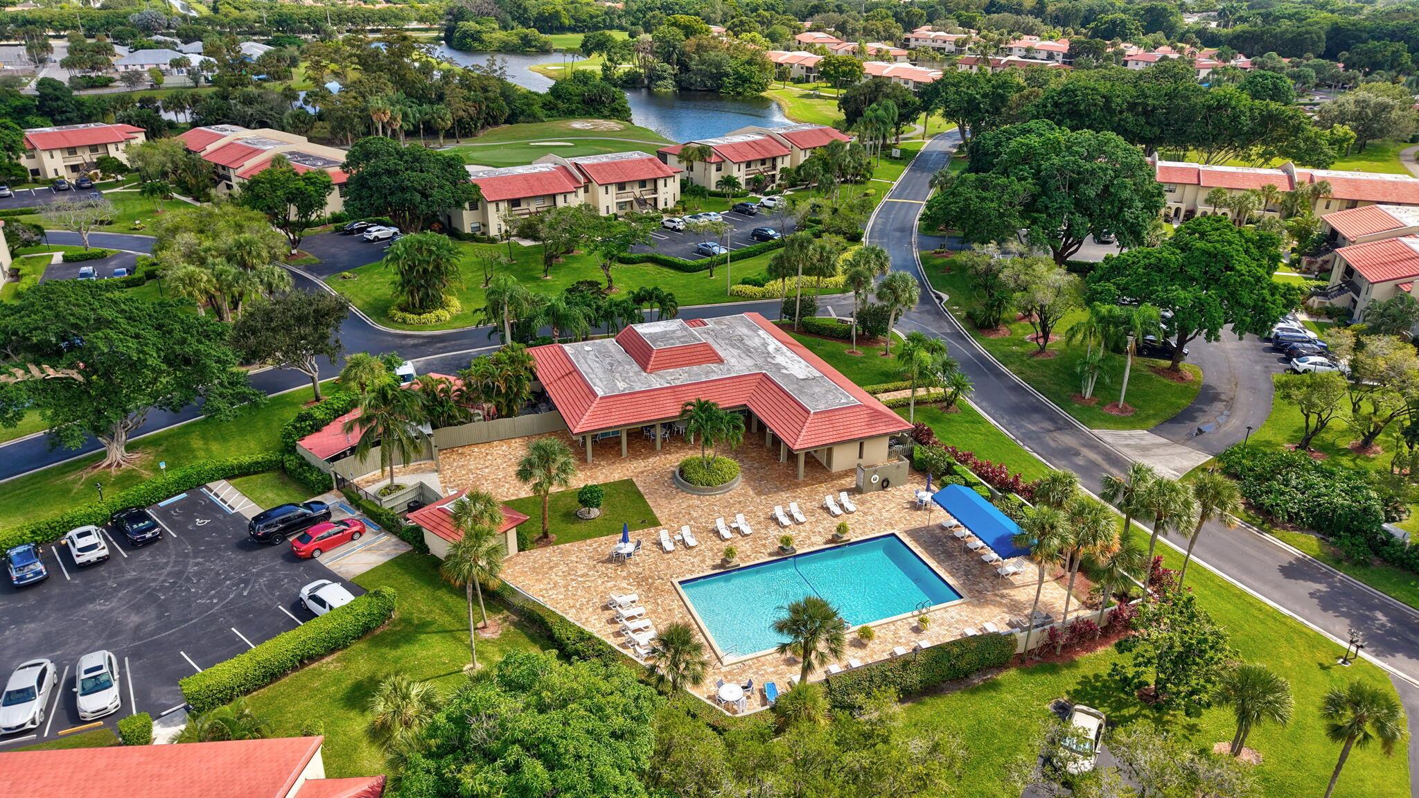 FAIRWAYS OF BOCA LAGO CON - Residential