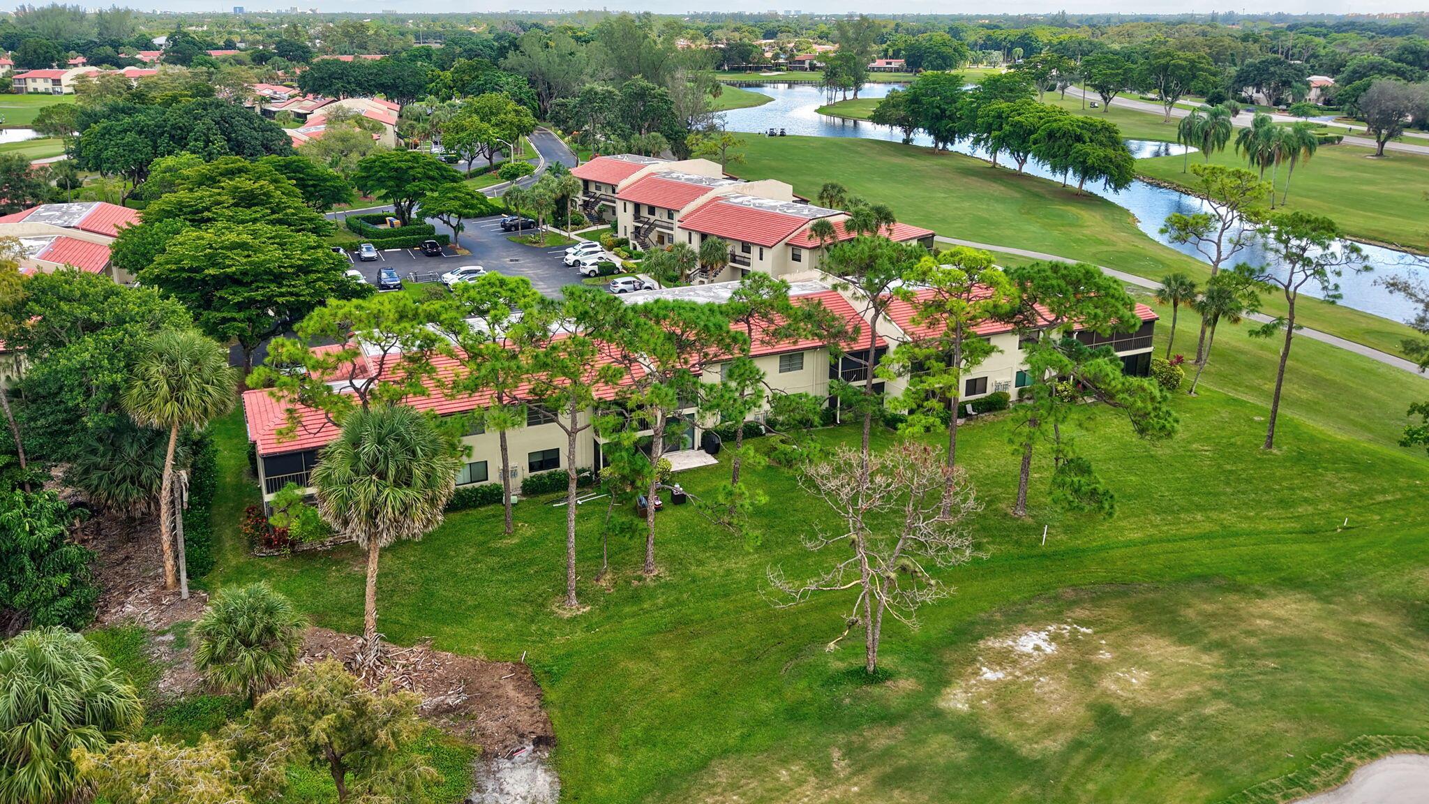 FAIRWAYS OF BOCA LAGO CON - Residential