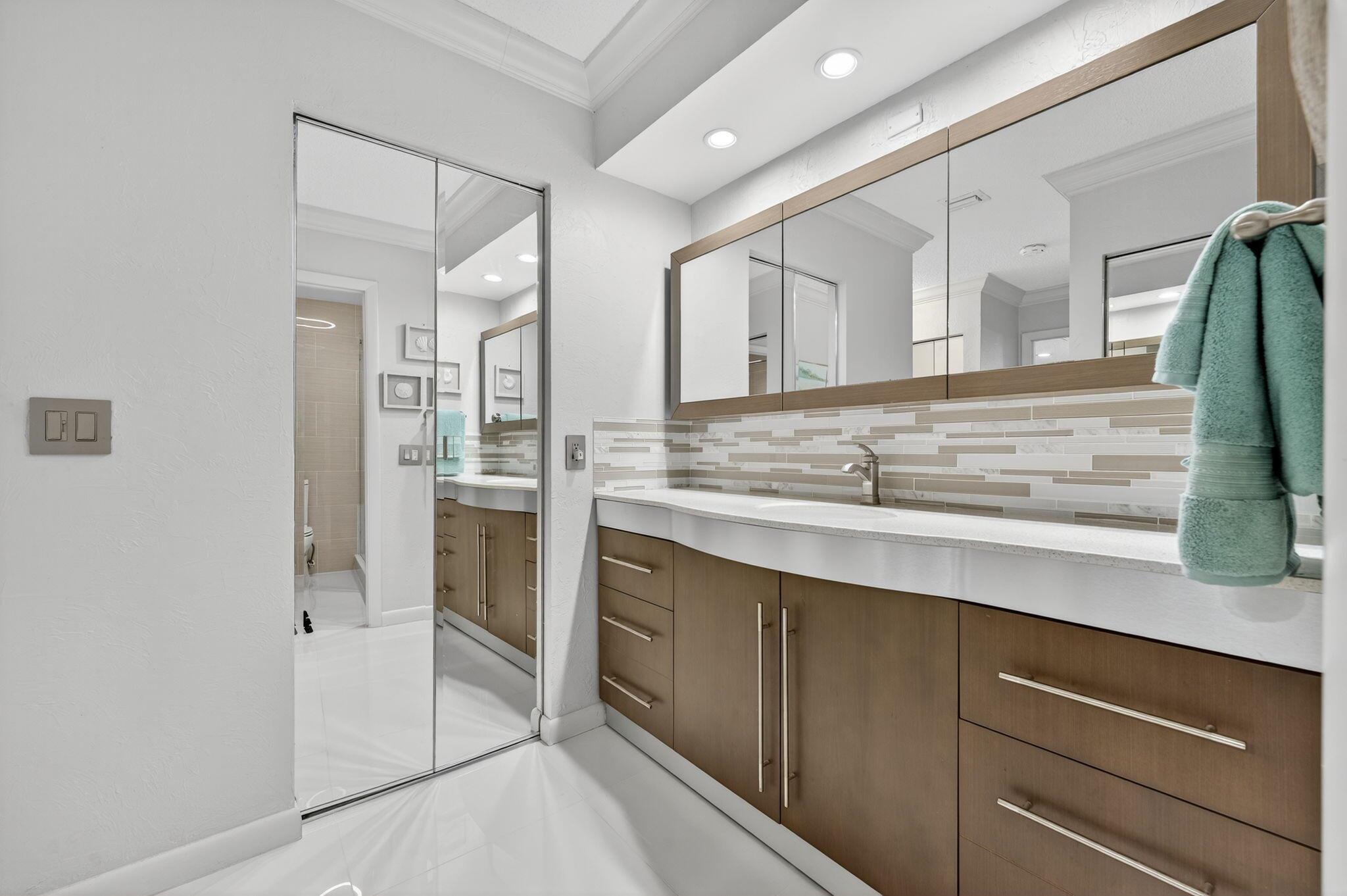 FAIRWAYS OF BOCA LAGO CON - Residential