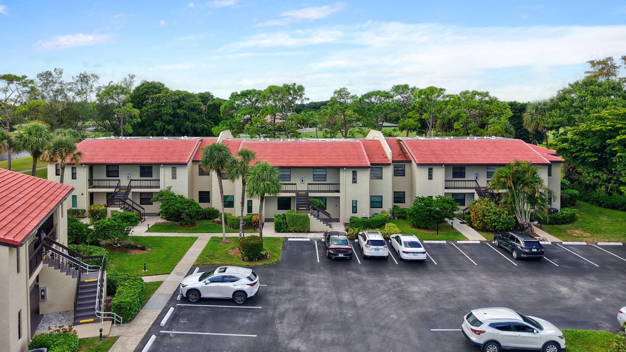 FAIRWAYS OF BOCA LAGO CON - Residential