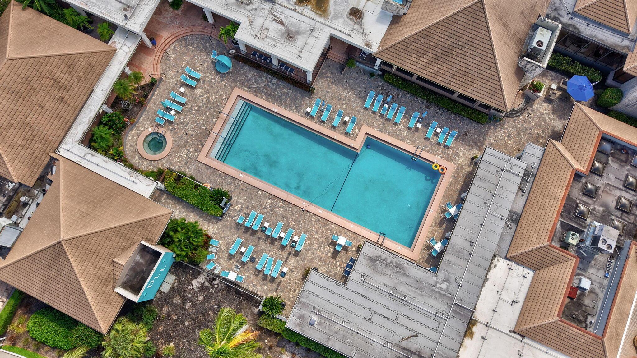 FAIRWAYS OF BOCA LAGO CON - Residential