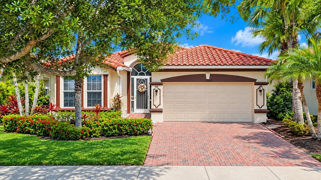 Photo of 11660 SW MOUNTAIN ASH Circle, Port Saint Lucie, FL 34987 (MLS # B26081892)