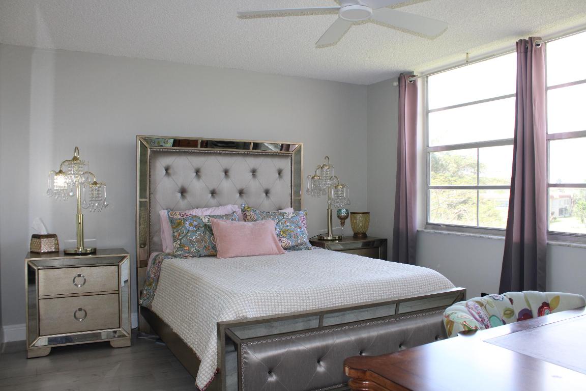 VILLAGES OF ORIOLE BONAIRE - Residential