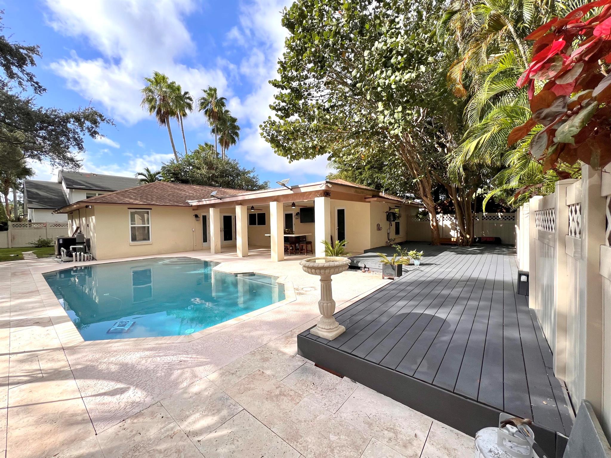 RIVERGLEN EAST - Residential