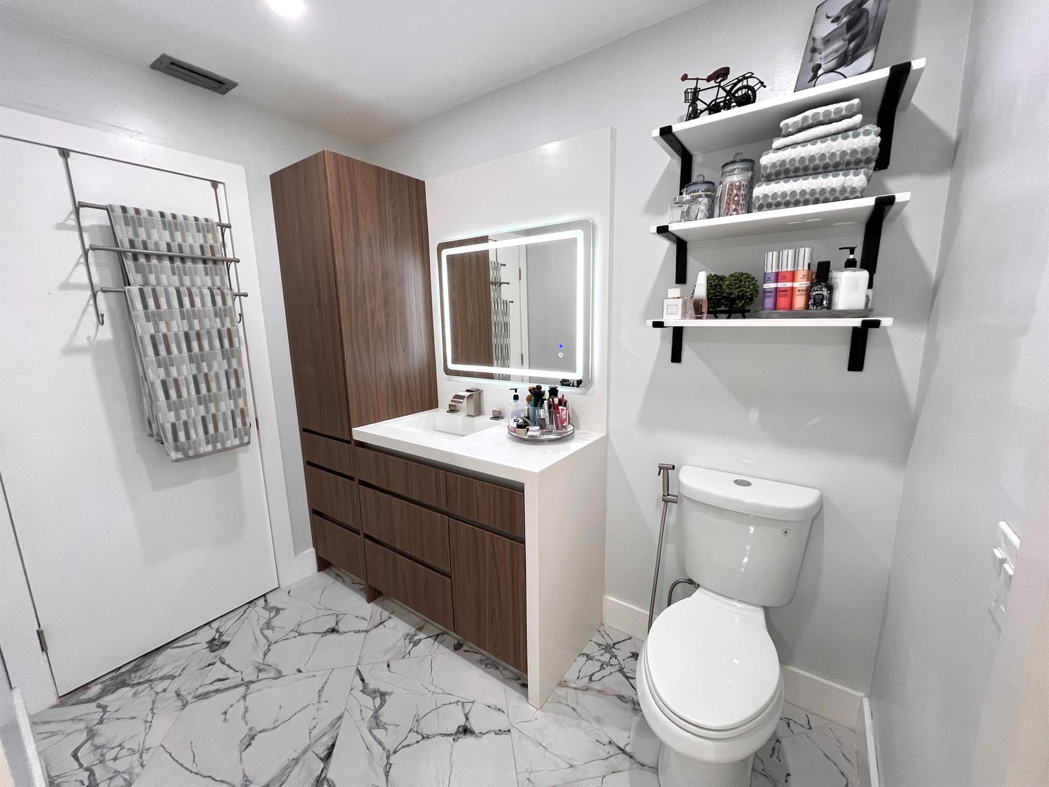 RIVERGLEN EAST - Residential