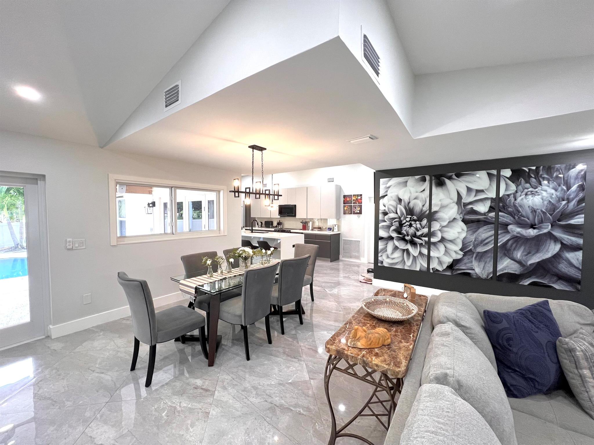 RIVERGLEN EAST - Residential