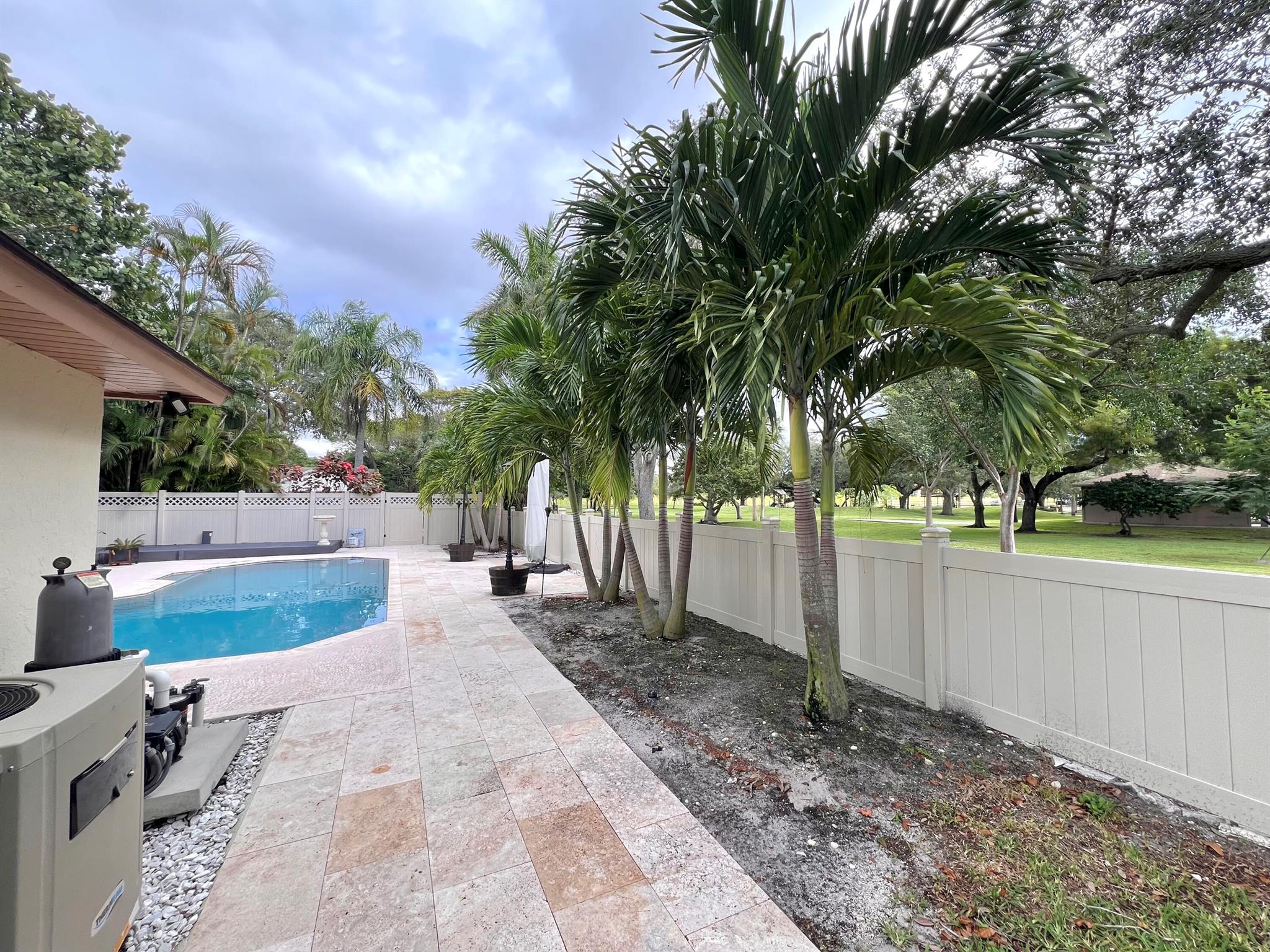 RIVERGLEN EAST - Residential