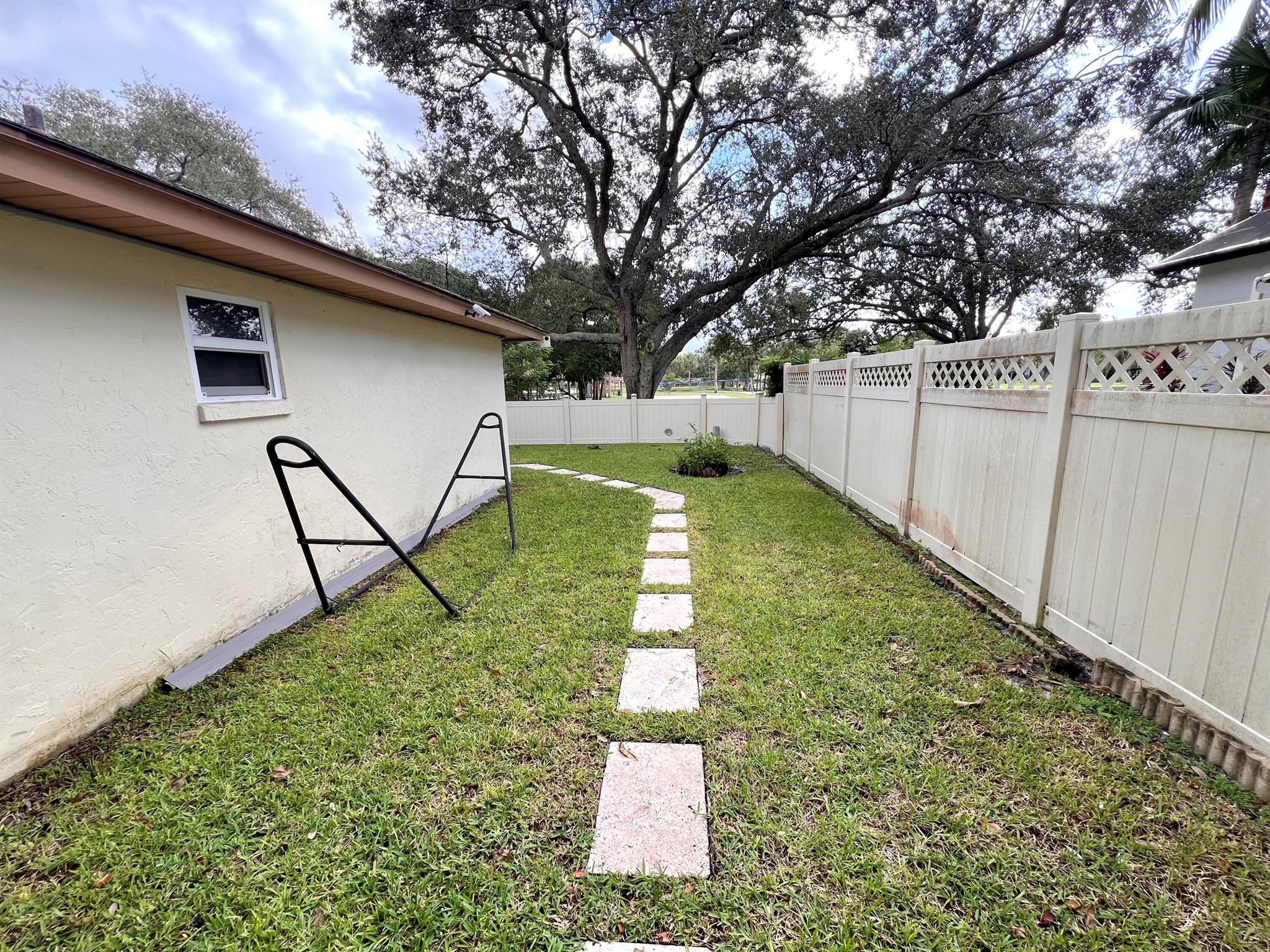 RIVERGLEN EAST - Residential