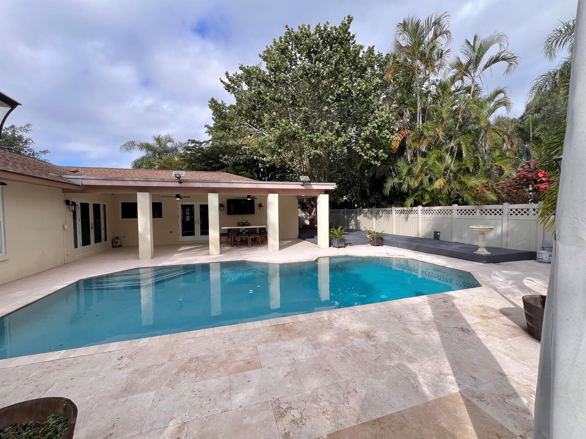 RIVERGLEN EAST - Residential