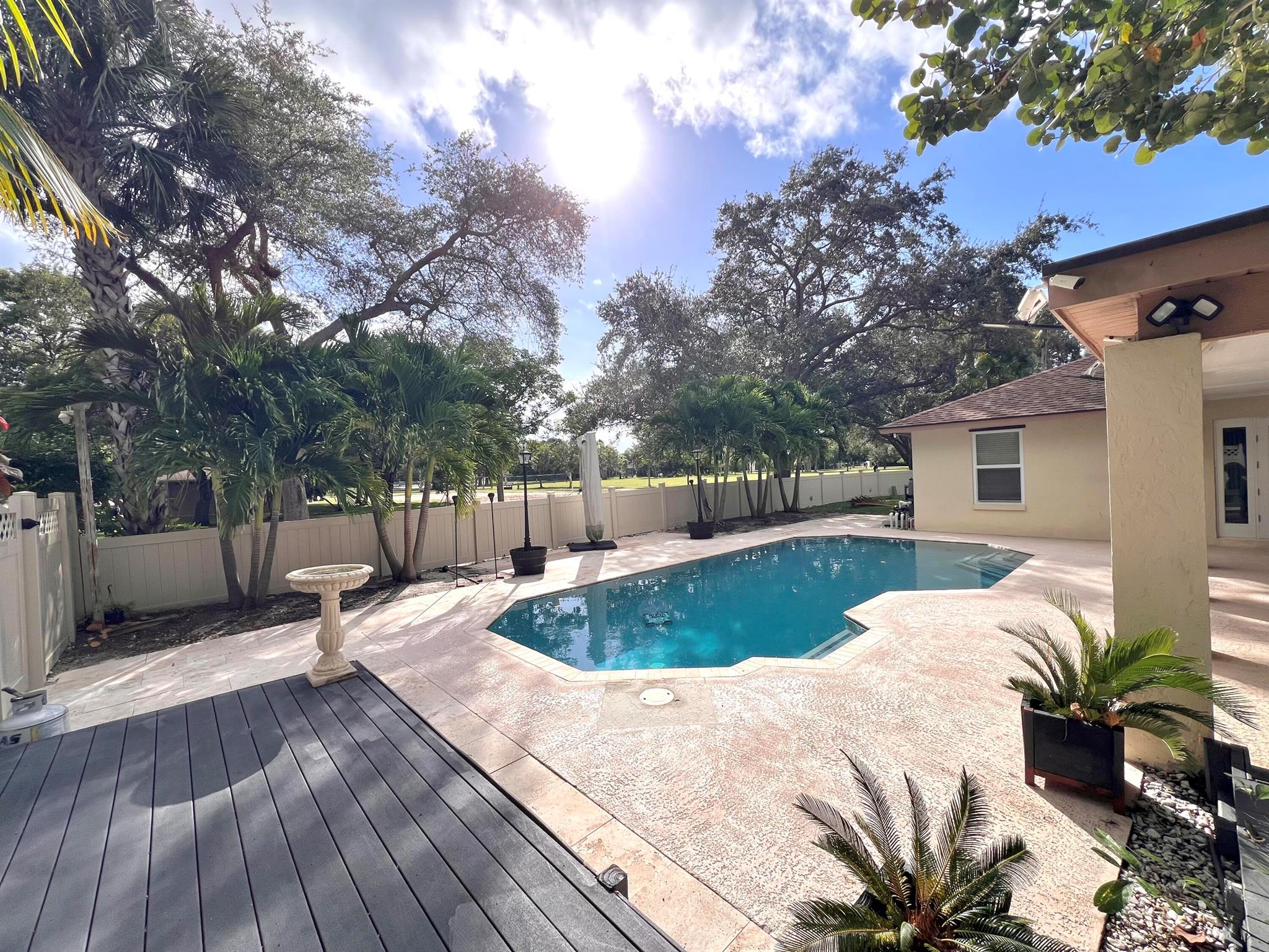 RIVERGLEN EAST - Residential