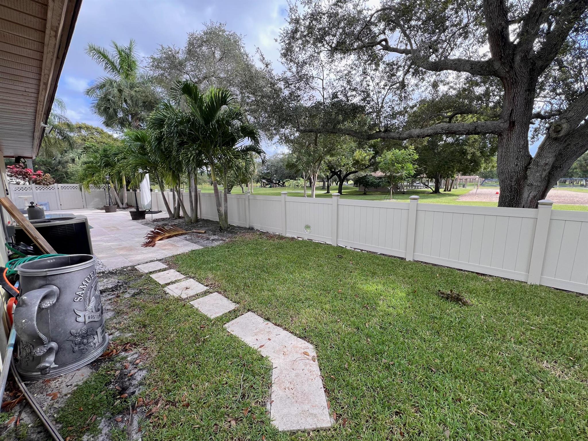 RIVERGLEN EAST - Residential