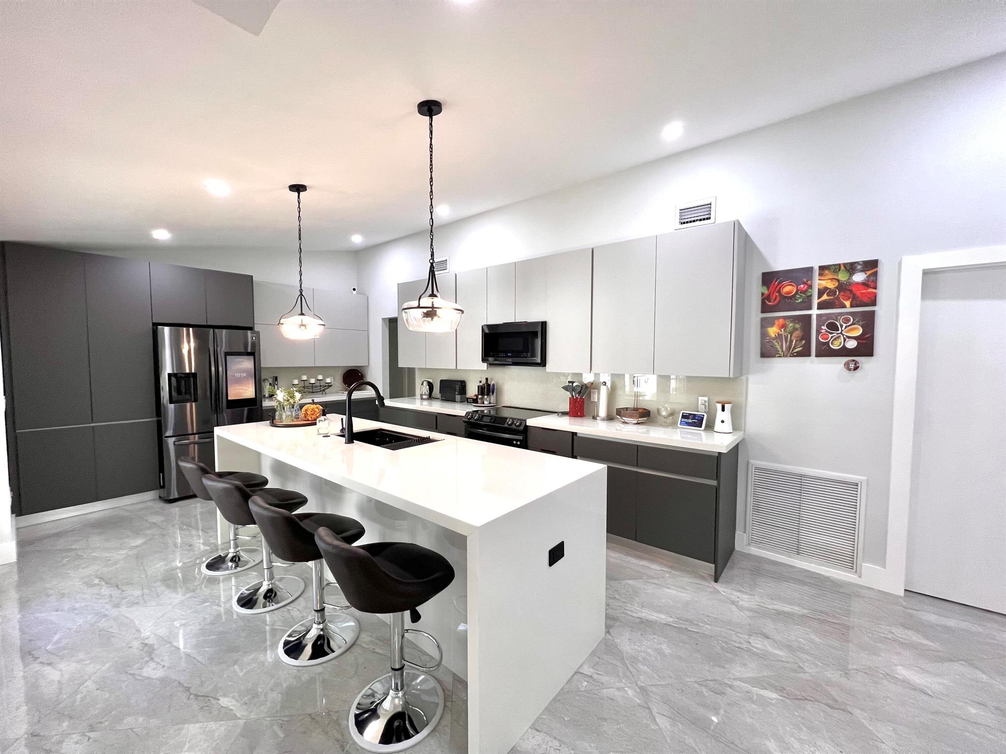 RIVERGLEN EAST - Residential