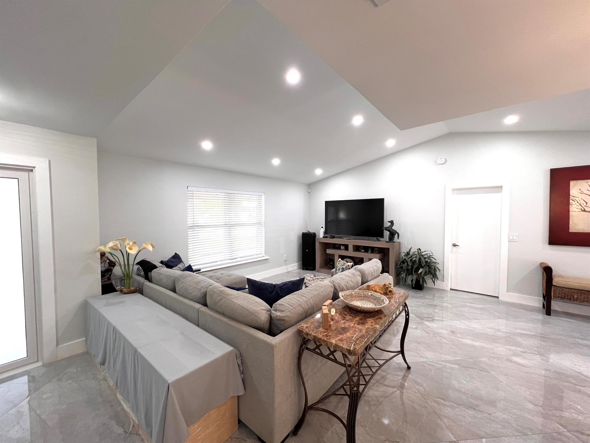 RIVERGLEN EAST - Residential