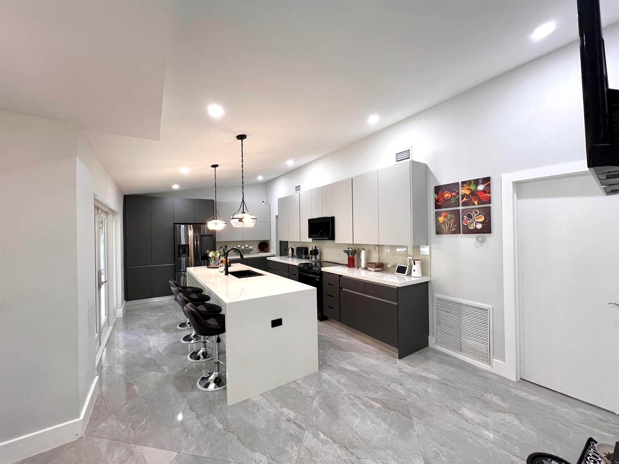 RIVERGLEN EAST - Residential