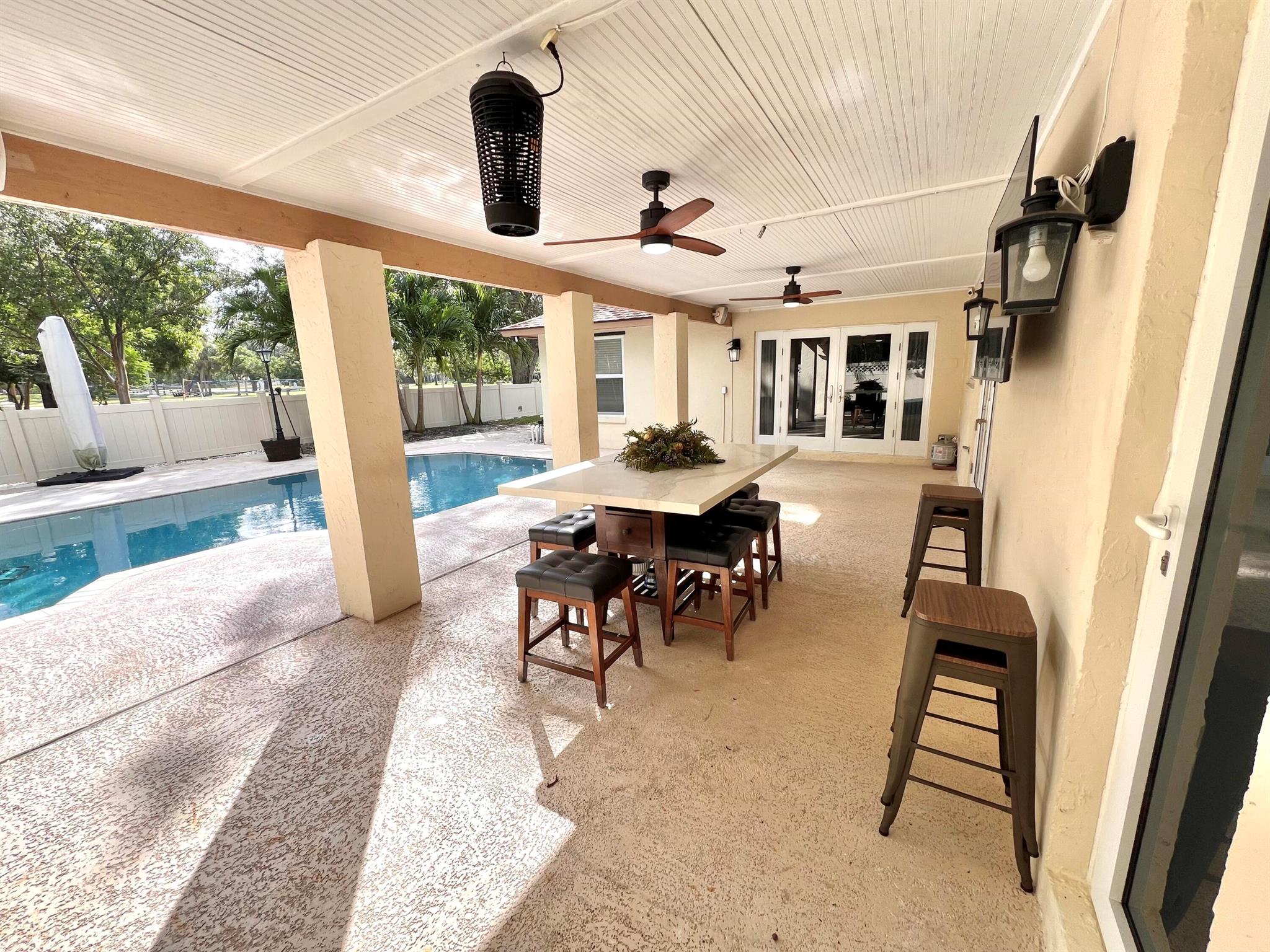 RIVERGLEN EAST - Residential