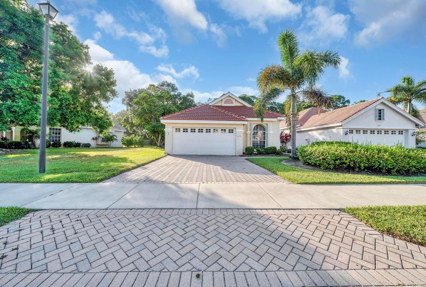 Rent from 6 months to 1 year or more! Furnished 3/2/2 in beautiful Lake Charles available July 1! Located in St Lucie West, close to shopping, restaurants, schools and easy access to I-95. Rent includes basic cable, high speed internet, lawn maintenance, pest control, guard gated community and use of community facilities. Amenities include resort-style heated swimming pool & spa, basketball court, multi-media room, playground, tennis/pickleball courts, shuffleboard, picnic area. 45 min to PBI airport, easy drive and less than 30 minutes to beach and recreational waterways. $100 application fee + $100 HOA application fee plus refundable $1000 deposit.