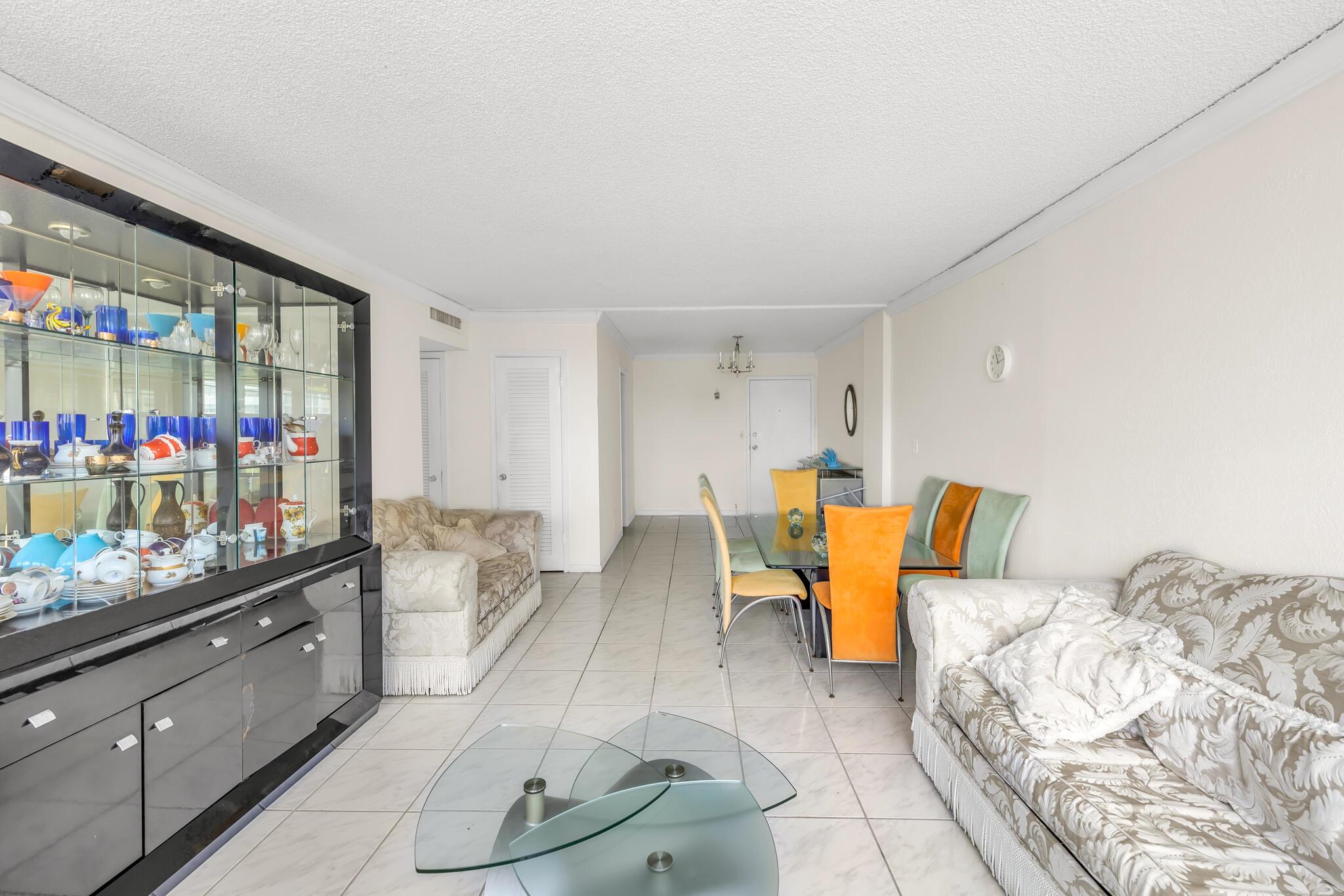 Golden Sails - Residential