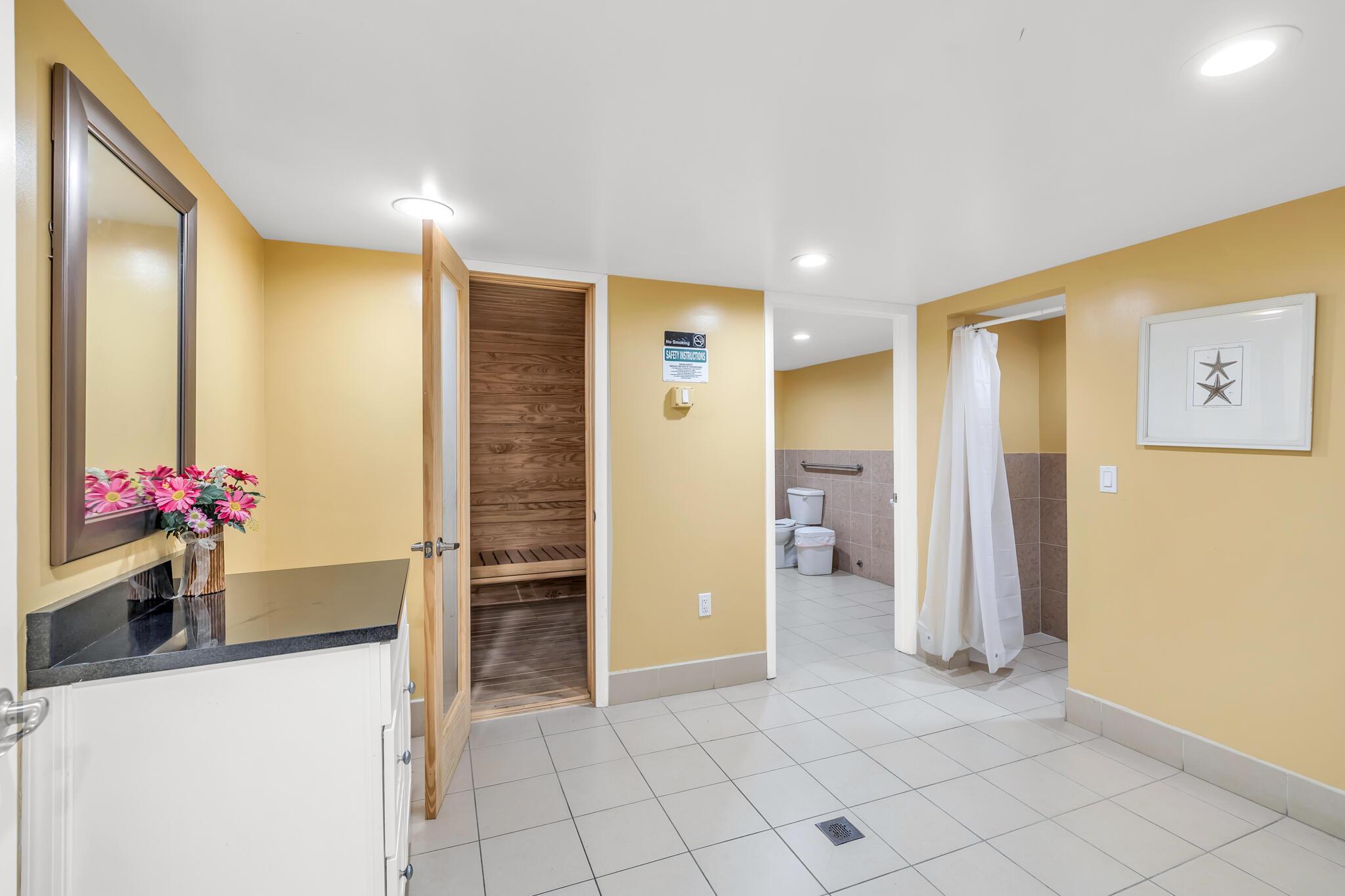 Golden Sails - Residential