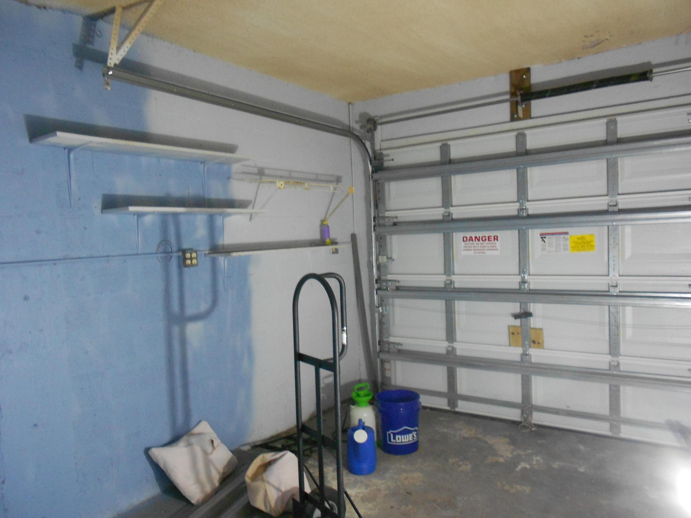 COLONIAL LAKES VILLAS - Residential