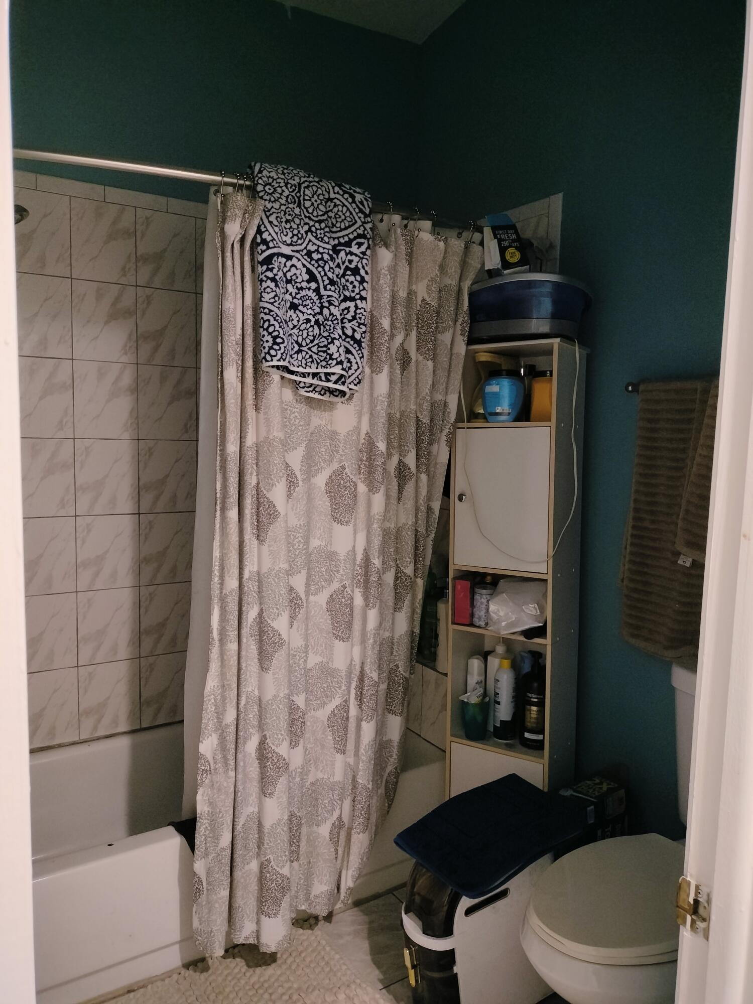 COLONIAL LAKES VILLAS - Residential