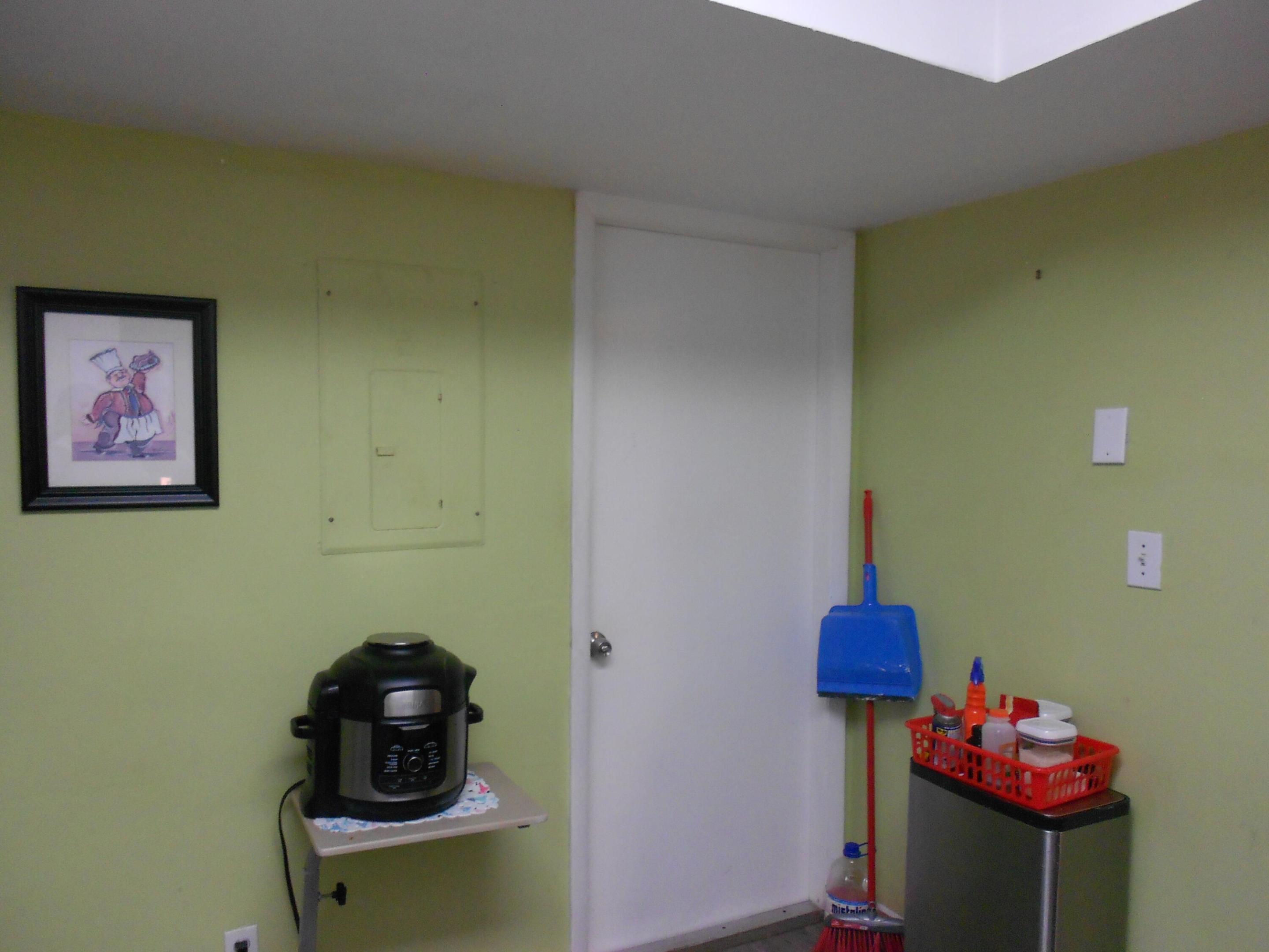 COLONIAL LAKES VILLAS - Residential