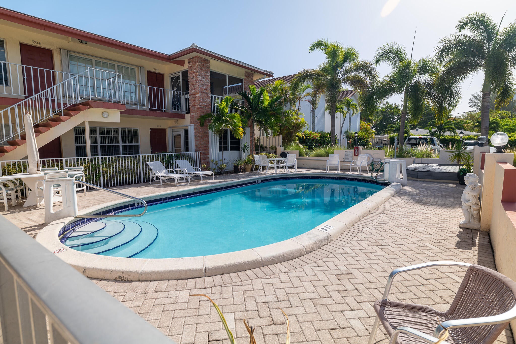 3215 NE 15TH Street 203