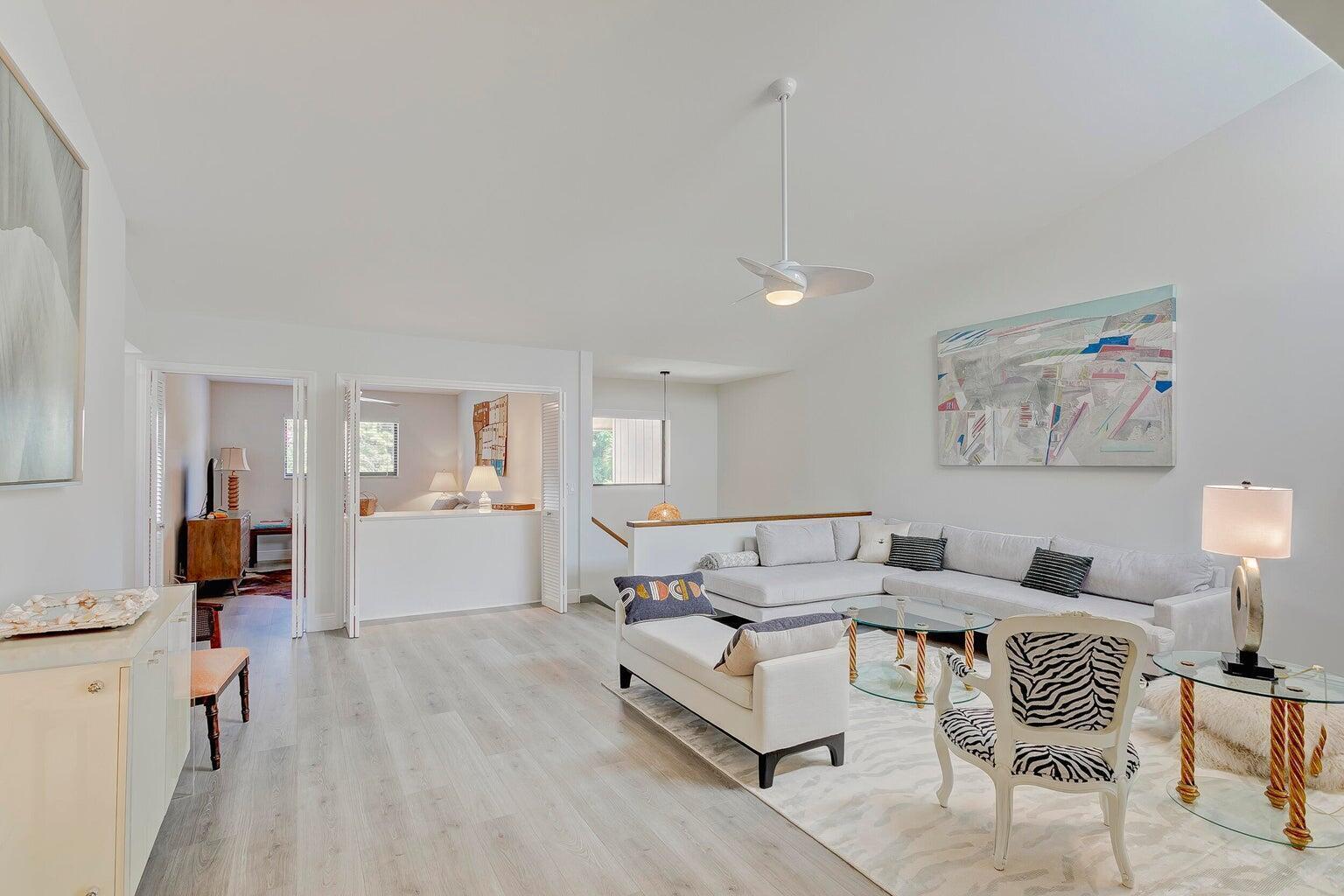 WATERBEND AT JONATHANS LA - Residential