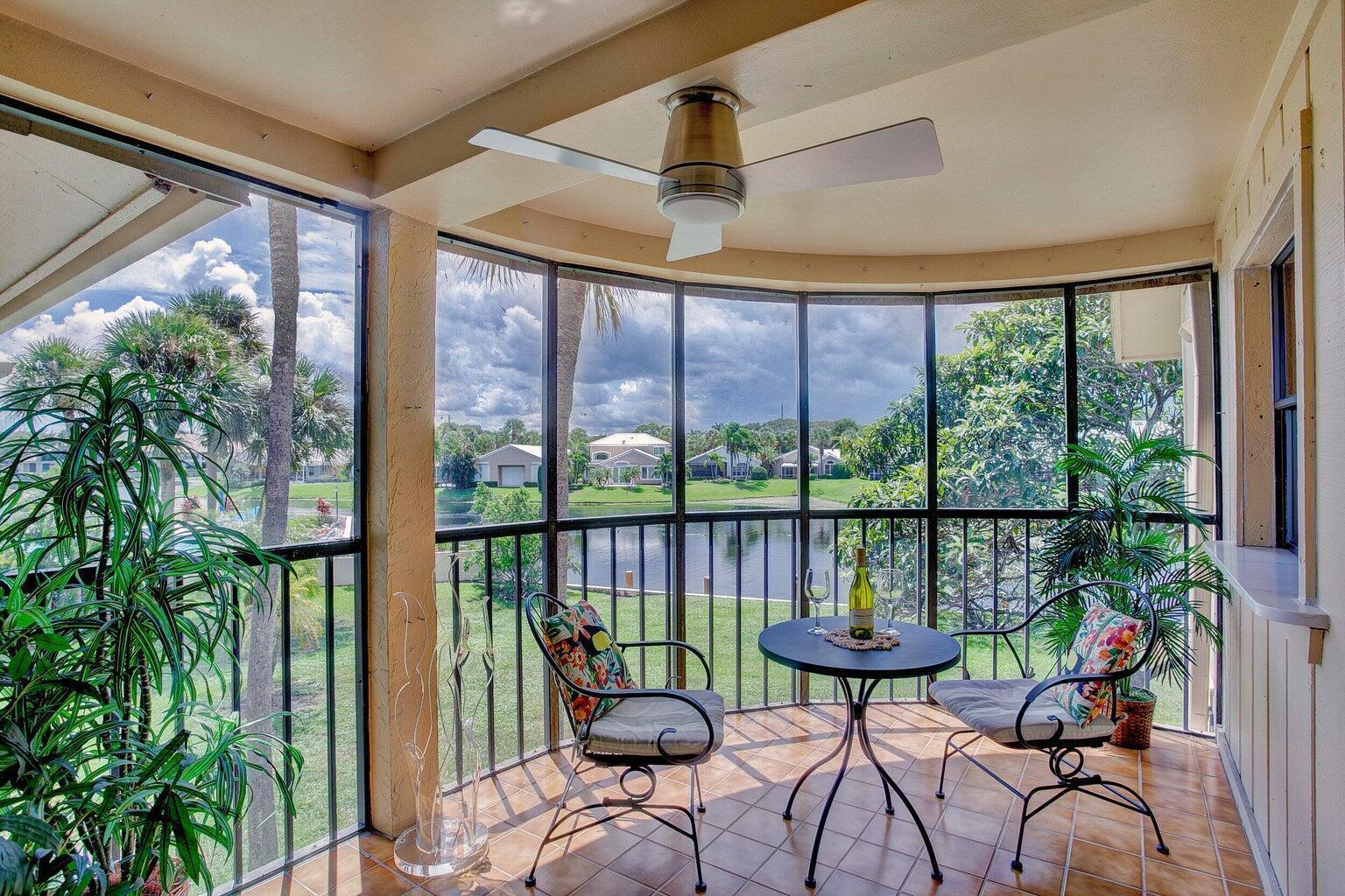 WATERBEND AT JONATHANS LA - Residential