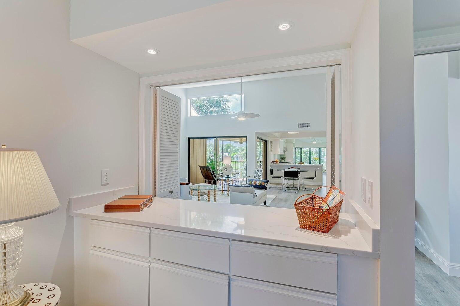 WATERBEND AT JONATHANS LANDING CONDO - Residential