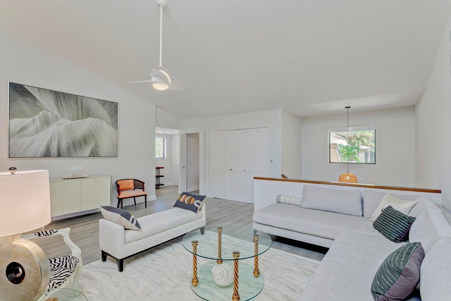 WATERBEND AT JONATHANS LA - Residential