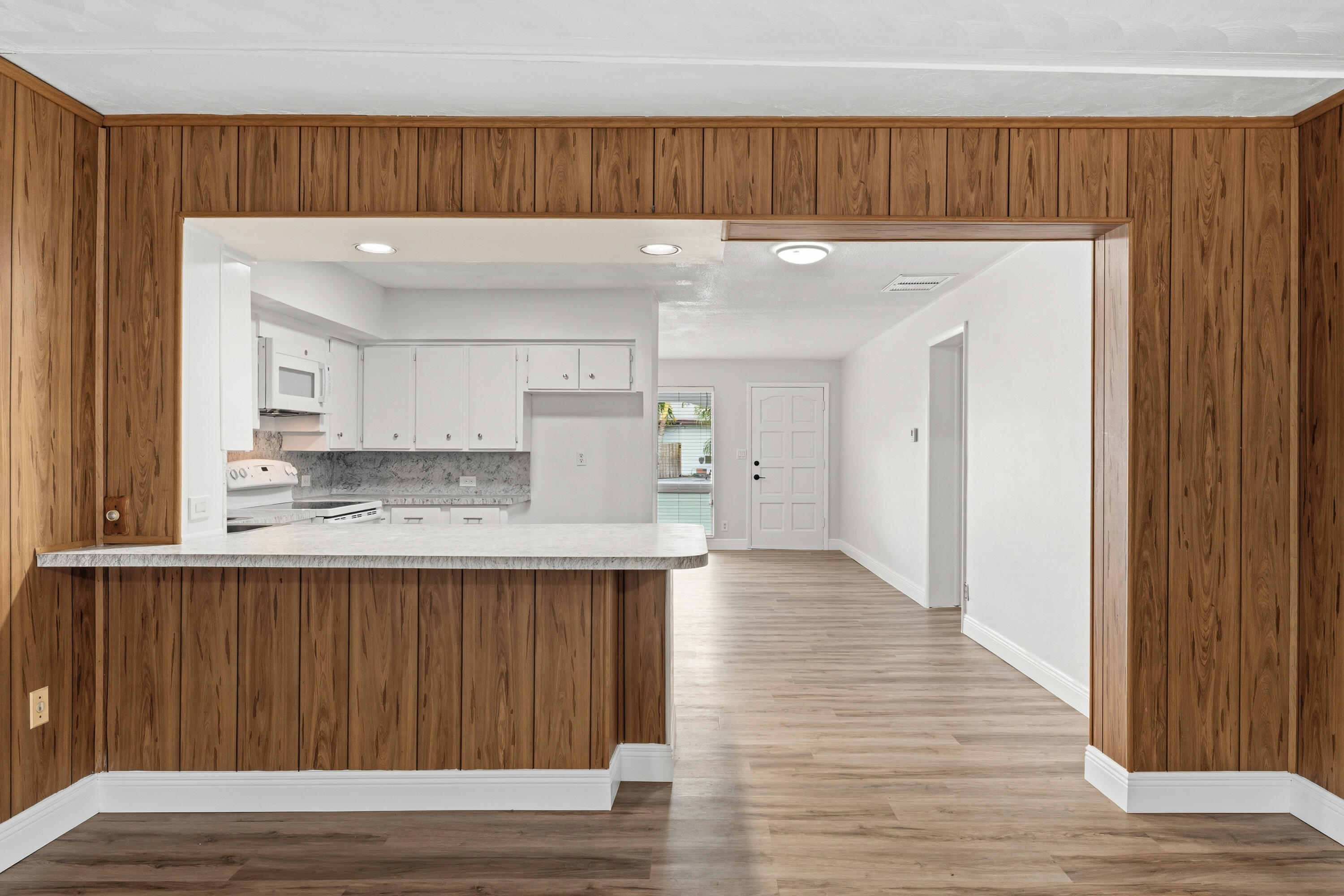 LLOYD ESTATES ADD CORR PLAT - Residential