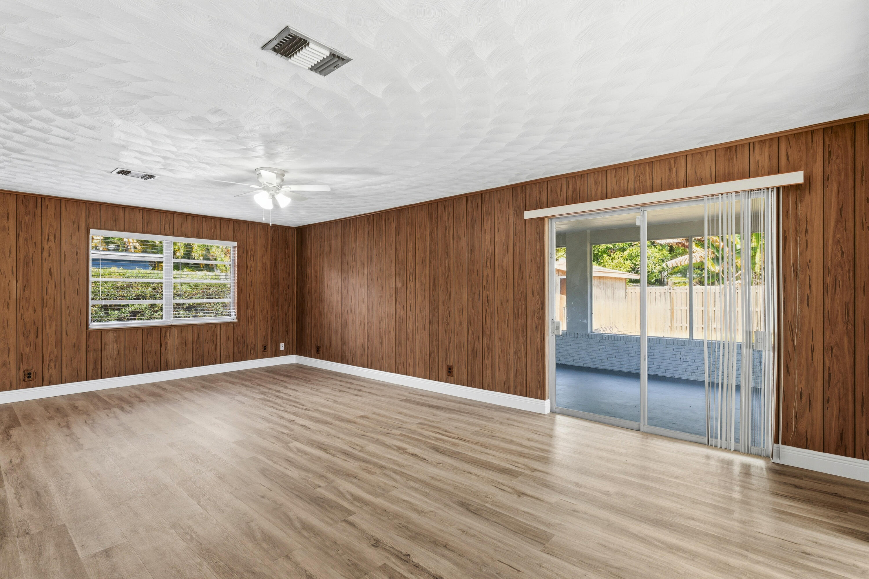 LLOYD ESTATES ADD CORR PLAT - Residential